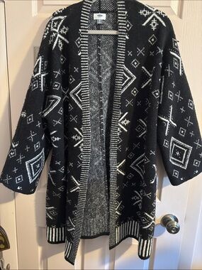 Old Navy Black and White Aztec Open Cardigan